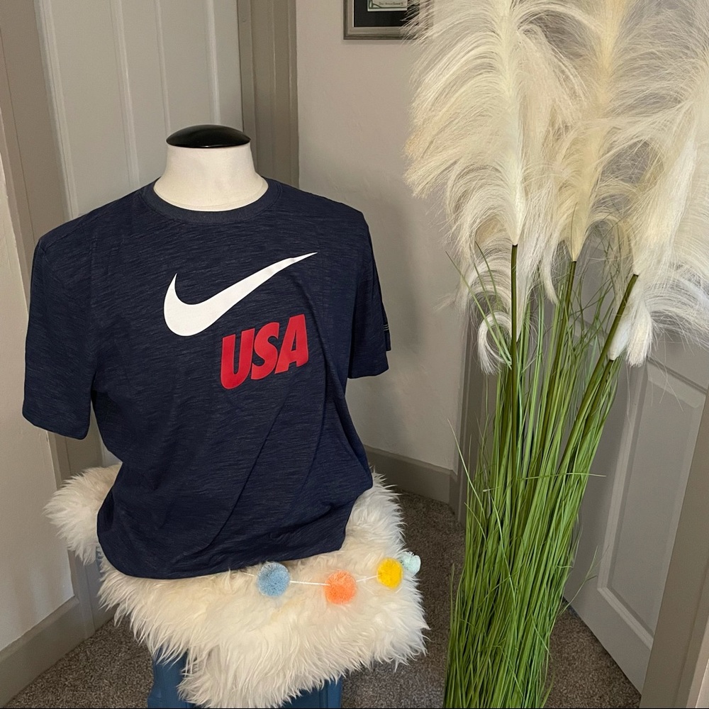 Nike T-Shirt